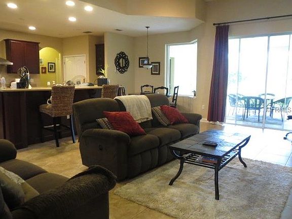5th image of 9437 Walnut Crest Dr