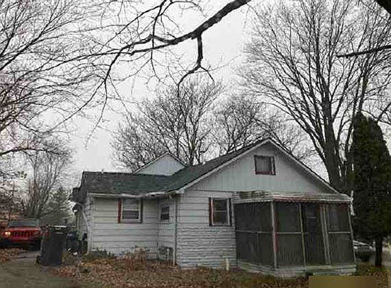2nd image of 230 S National St