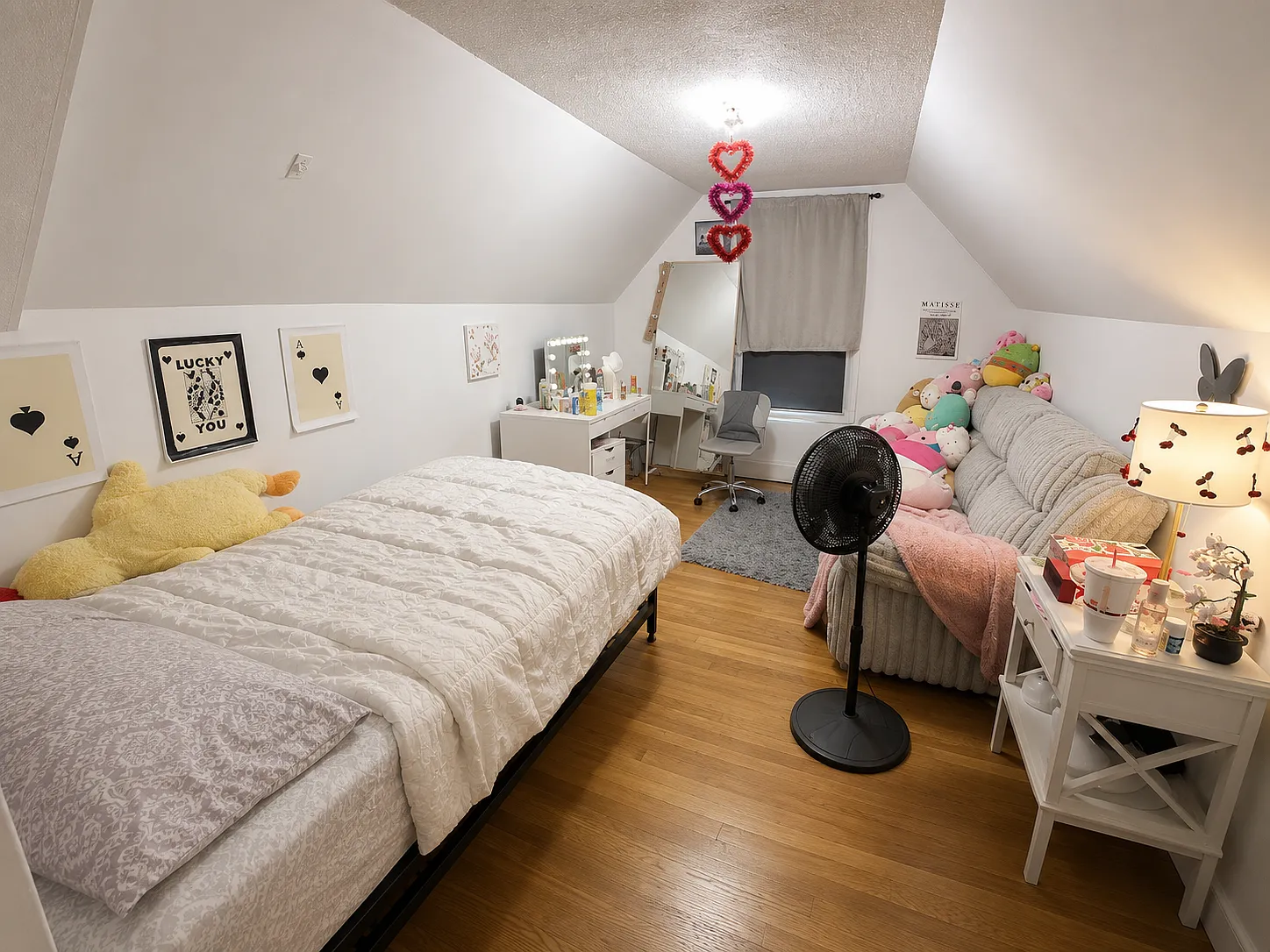 3 bed, $1,350 — Photo 2
