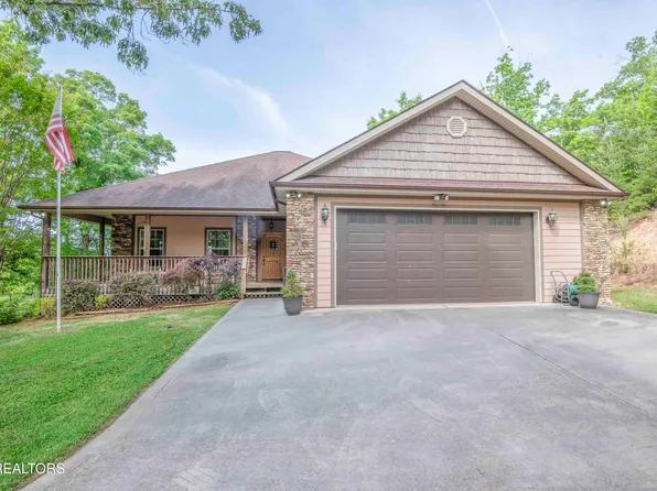 1033 Shell Mountain Rd, Sevierville, TN 37876