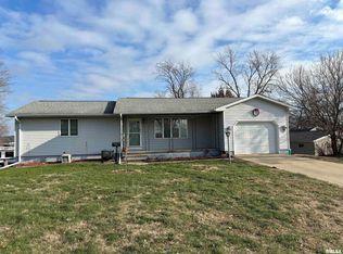 302 City St, Lacon, IL 61540