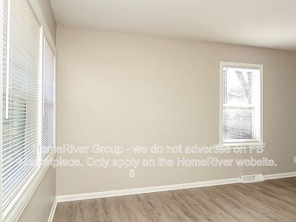 4th image of 14904 Bellaire Ave
