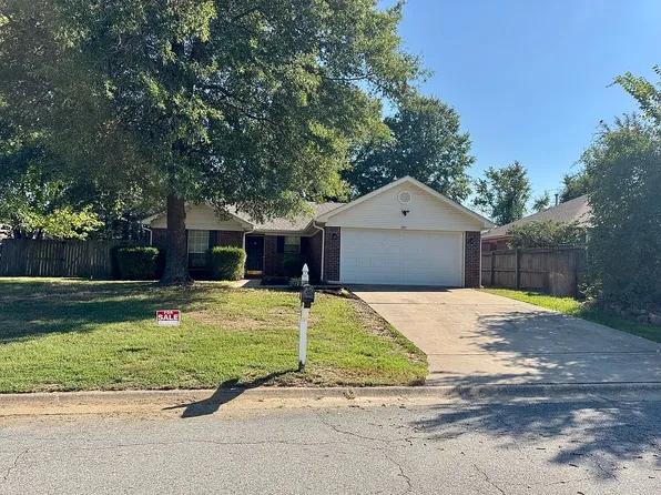 2185 Sugar Creek Dr, Conway, AR 72034