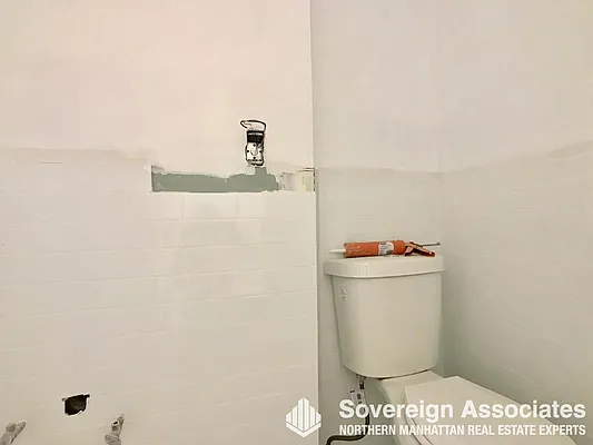 Rented by Sovereign Associates | media 37