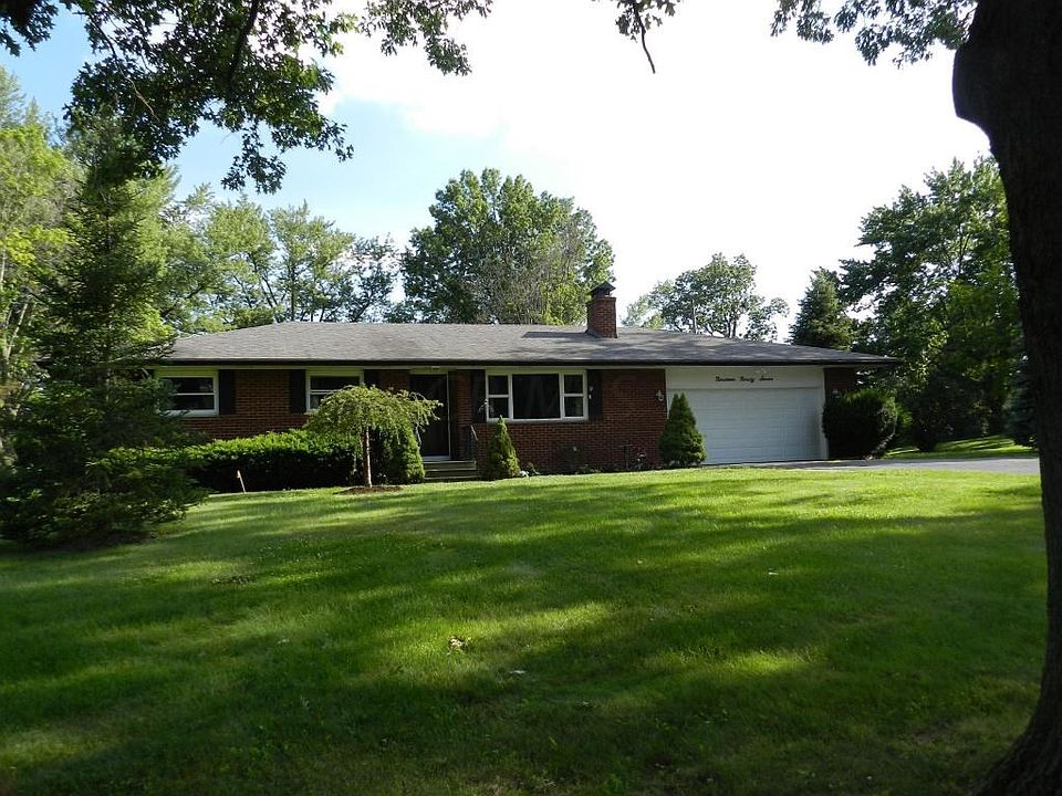 1st image of 1997 Highland View Dr