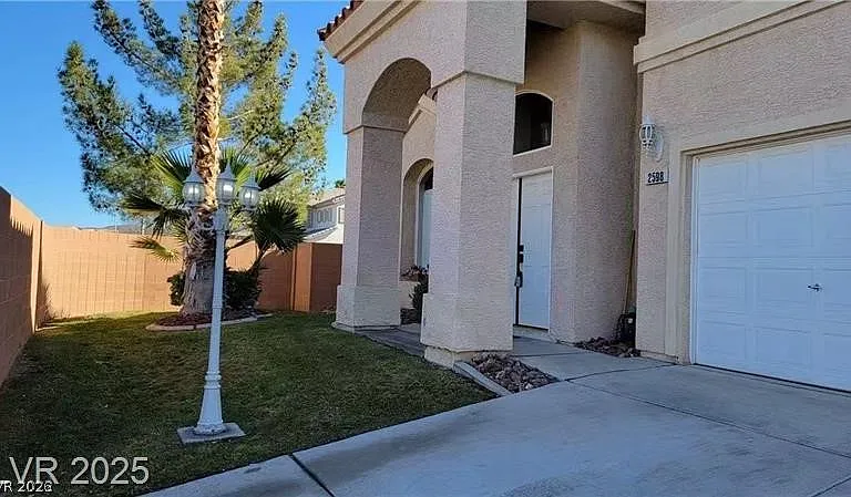 2598 Mizzoni Cir — Photo 3