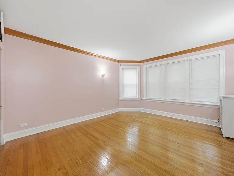 6316 N Artesian Ave #102 — Photo 10