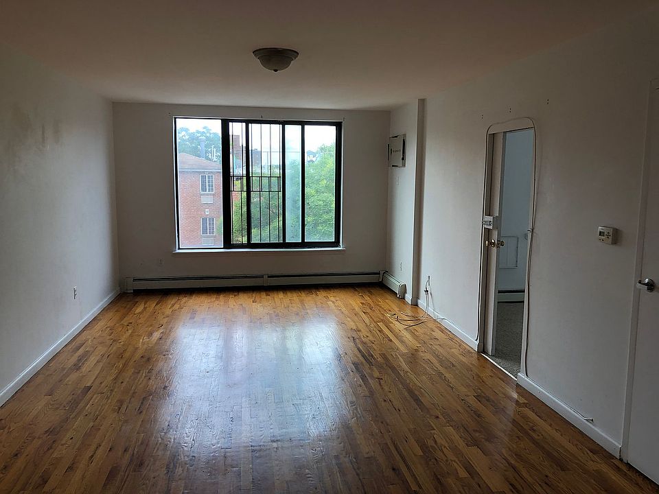 1st image of 2301 Pacific St #3