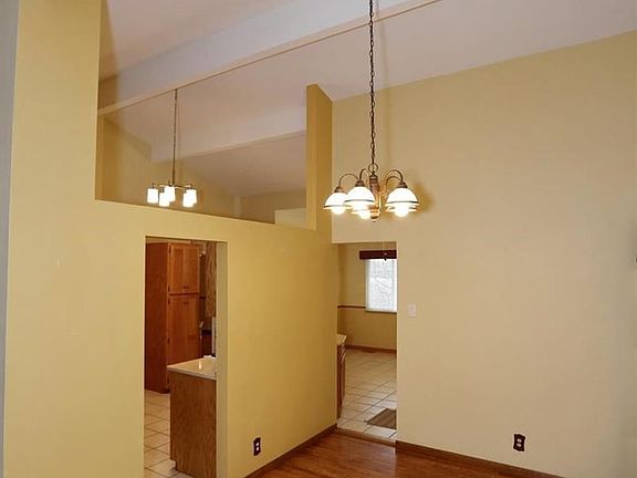 5th image of 1395 Saint Anthony Ln