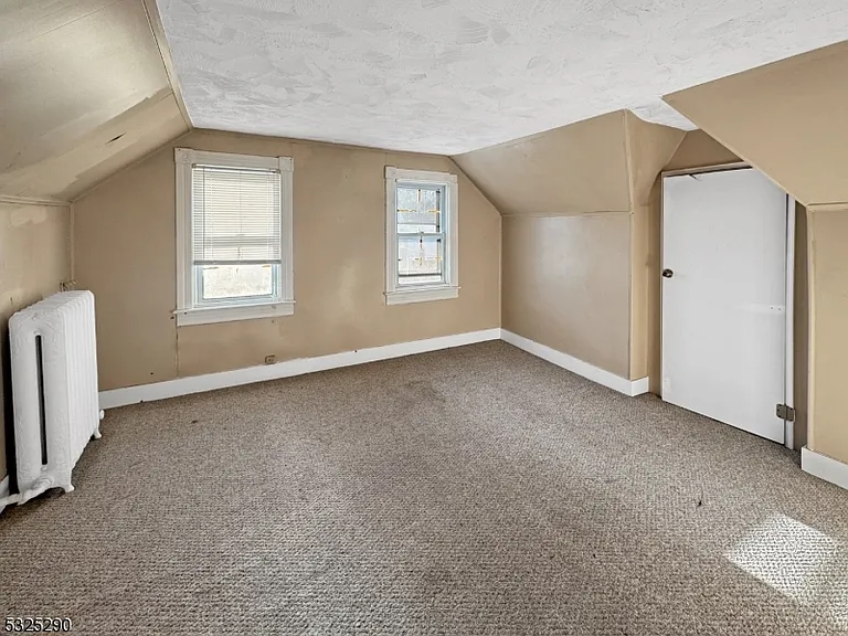 62 Summit Ave #B — Photo 5