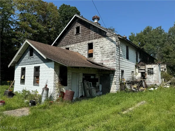 2977 State Route 307 E, Dorset, OH 44032