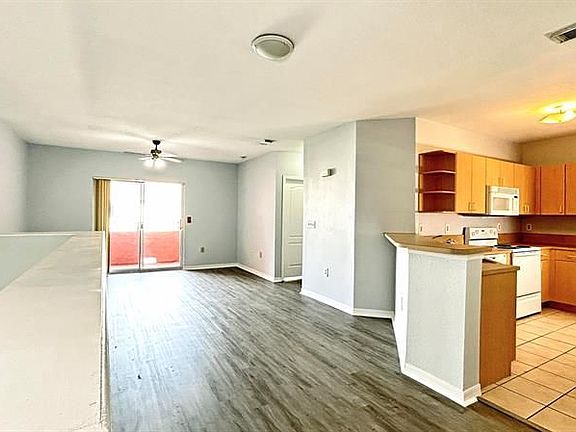 4th image of 118 SW Peacock Blvd APT 10-206