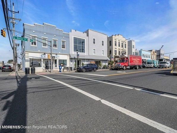 1076 Ocean Ave #B