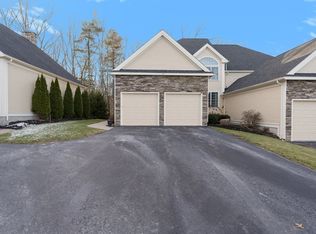 24 Golf Ridge Dr #24, Sutton, MA 01590