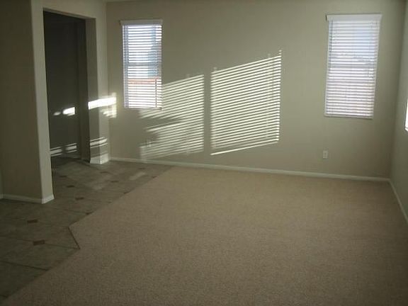 4th image of 8933 Gentian Ave