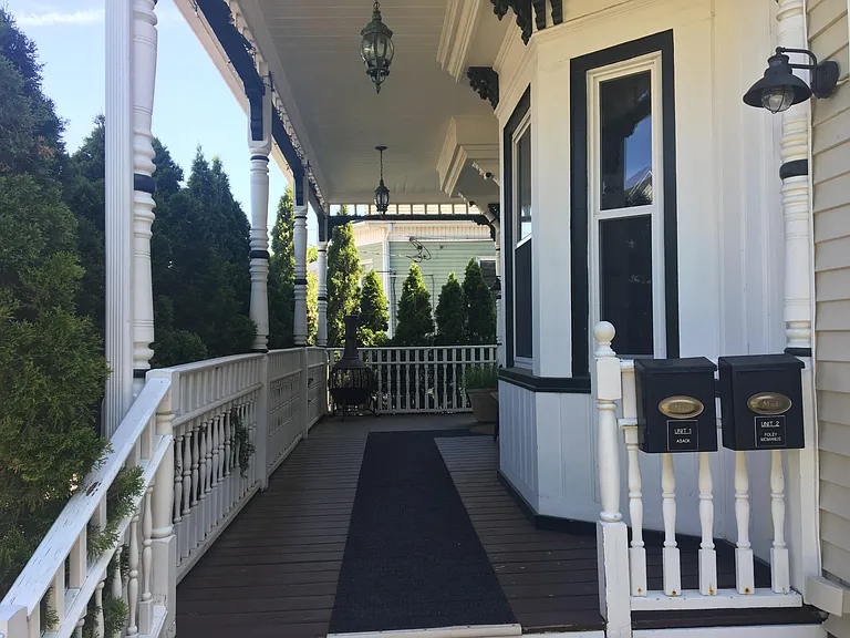 87 Irving St #2 — Photo 4