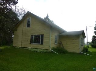 7682 Fisher Rd, Meadowlands, MN 55765