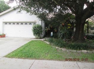 620 Sand Ridge Dr, Valrico, FL 33594