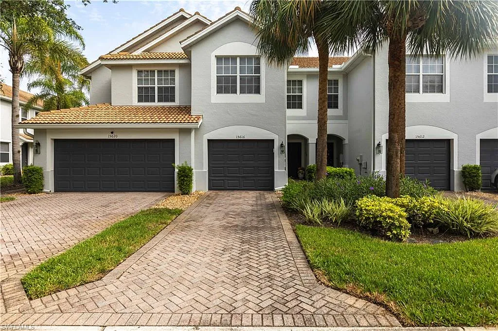 3 bed, 2.5 bath, 1580 sqft, $3,800 — Photo 2