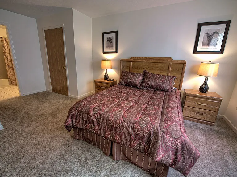 Stillwaters, Hickory Grove Apartments — Photo 25