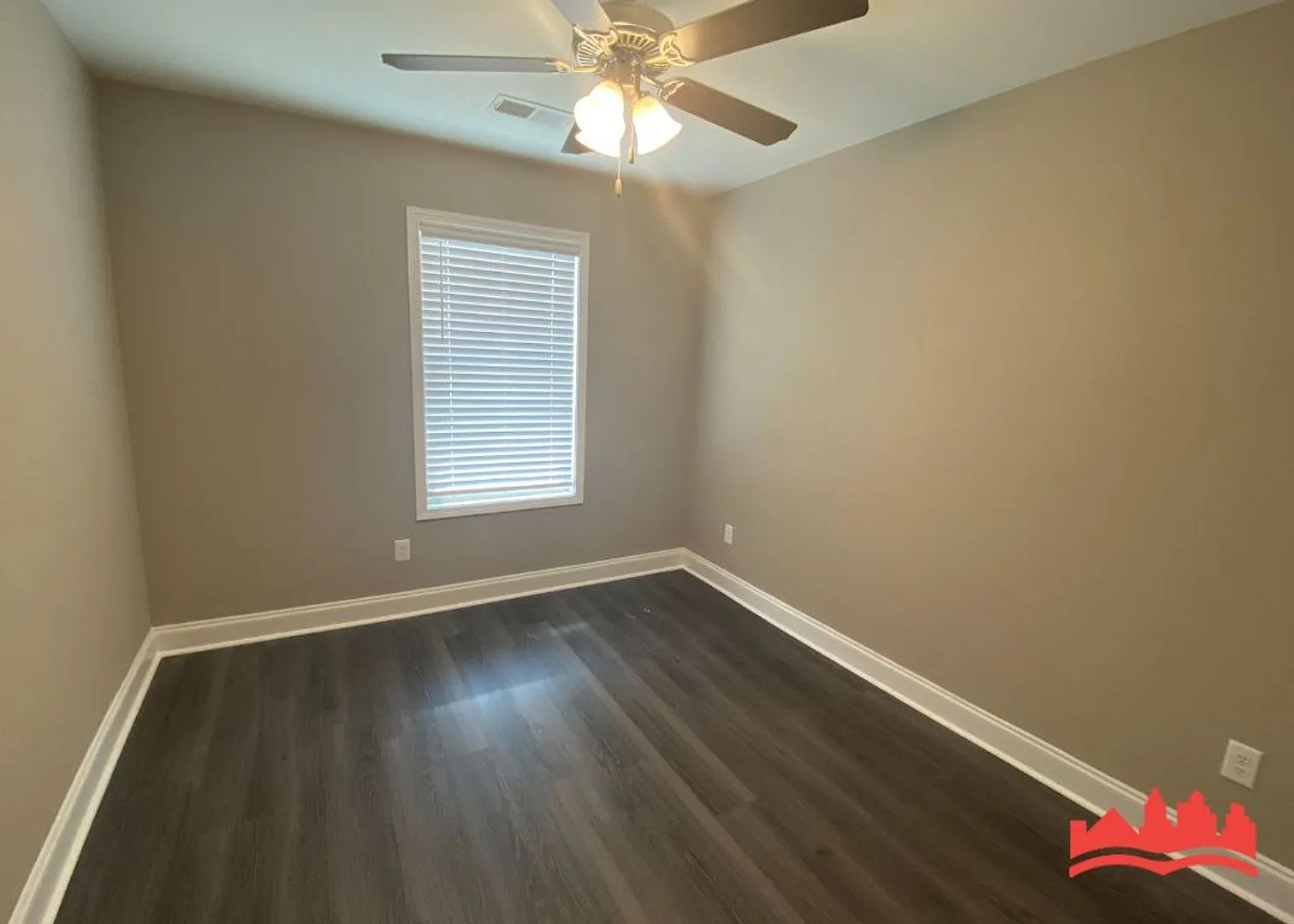 Welcome to 1772 Messana St! — Photo 4