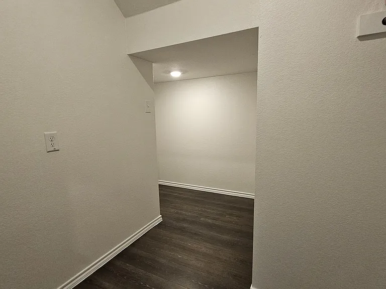 813 Fueller Dr — Photo 12