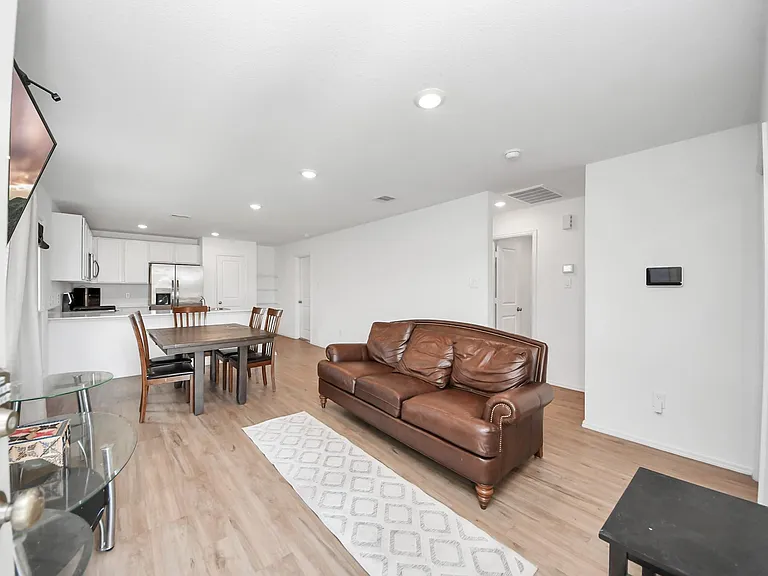 9206 Burnet Fields Dr — Photo 7