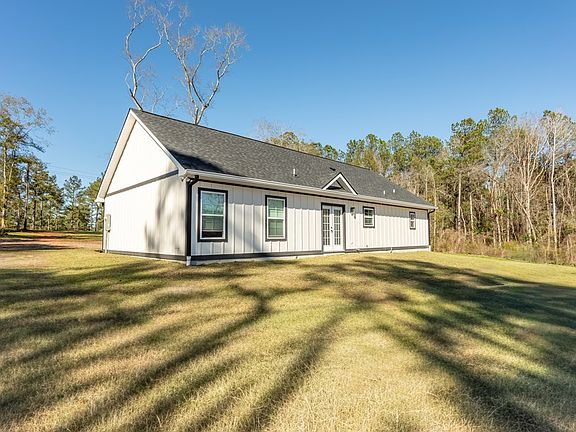 5th image of 823 Meridian Rd