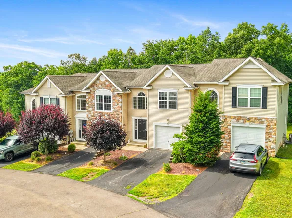 Scotia Townhouses, 16 Scotia Dr #23, Drums, PA 18222