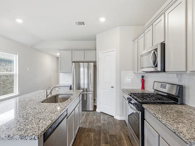103 Hamilton Pool Ln — Photo 5
