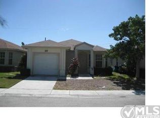 408 Circle Dr S, Boynton Beach, FL 33435
