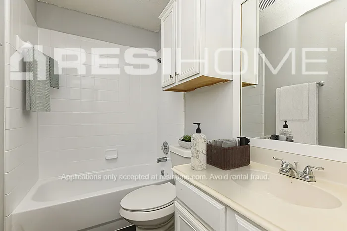 7425 Arbor Park Dr — Photo 11