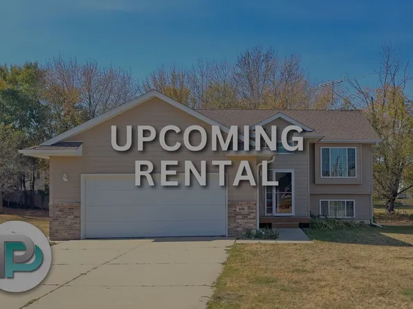 606 Pine Brooke Dr, Clear Lake, IA 50428