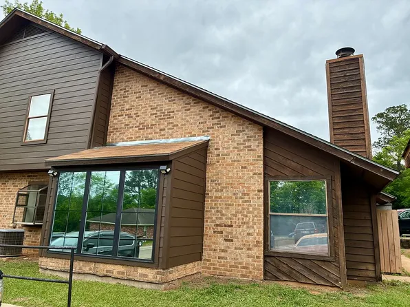 3211 Pearl St APT 302, Nacogdoches, TX 75965