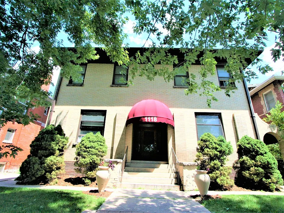 1118 N Marion St #3