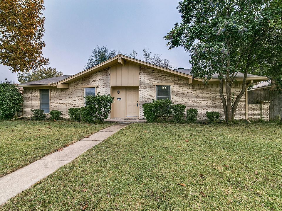 1st image of 2414 Village Green Dr