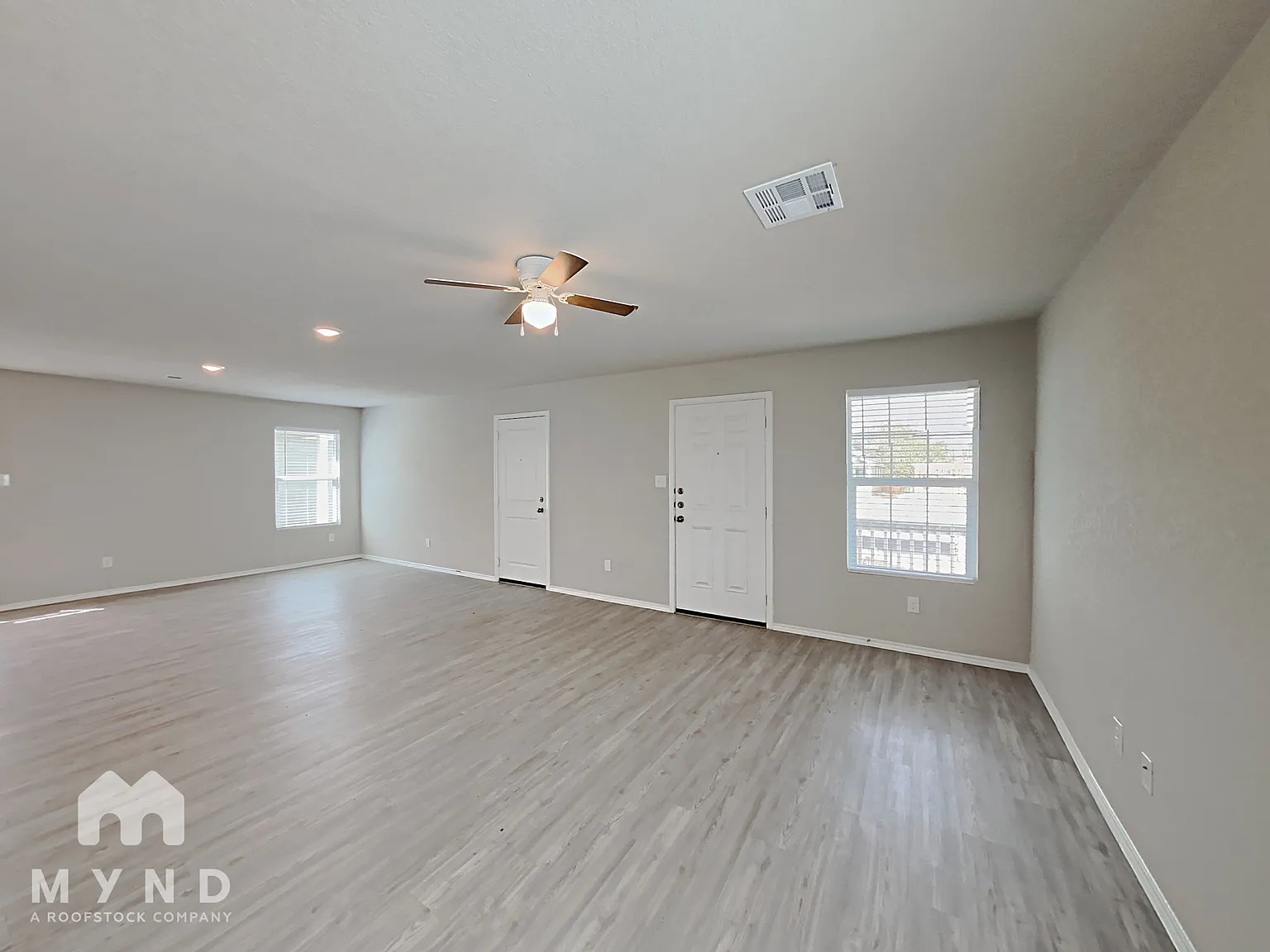 3 bed, 2.0 bath, 1494 sqft, $1,535 — Photo 3