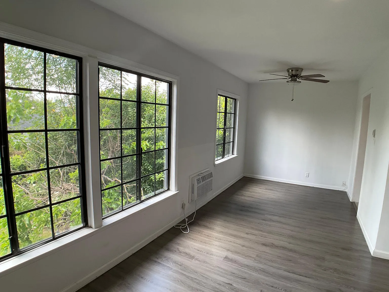 1 bed, 472 sqft, $2,295 — Photo 2