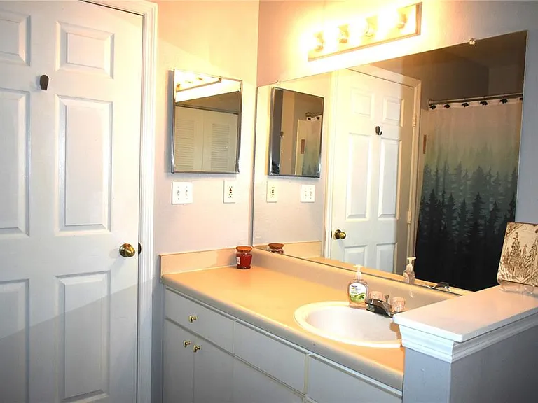9078 Lake Chase Island Way — Photo 19