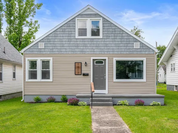 1017 E 8th St, Muncie, IN 47302