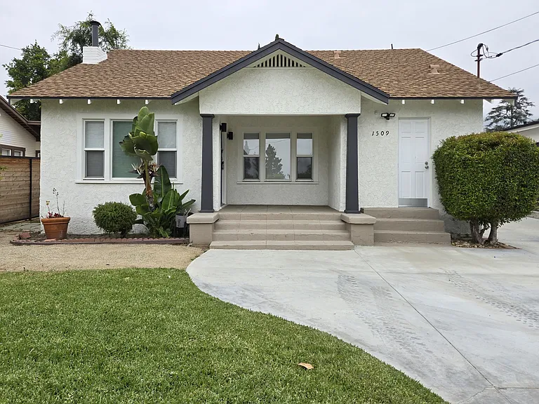 1509 E Elizabeth St — Photo 1