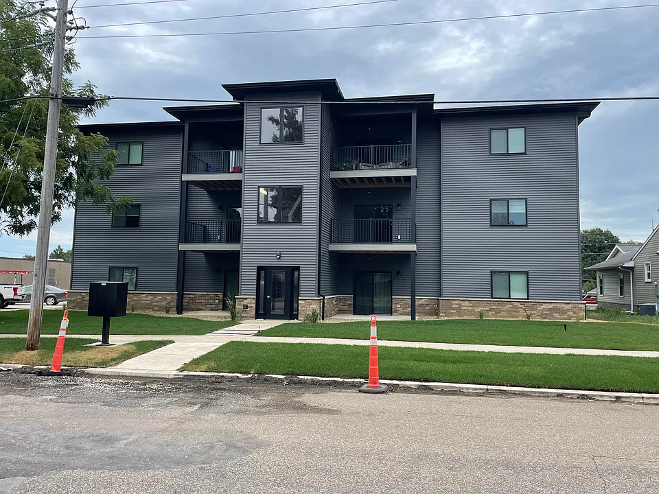 204 S Water Ave #6