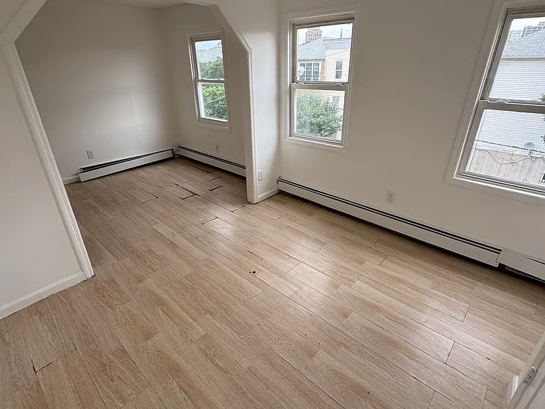 84 Thomas St #3 — Photo 5