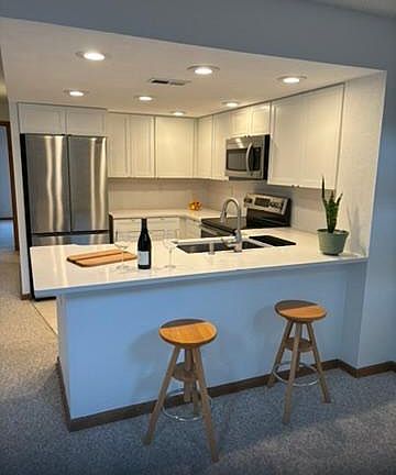 New kitchen with new stainless appliance, quarts countertops, tons storage