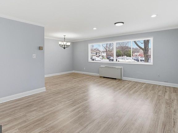 2nd image of 1009 Chillum Rd APT 213