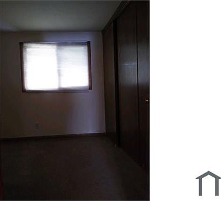 4th image of 3912 15th Ave #9