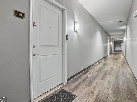 2nd image of 870 Mayson Turner Rd #1311