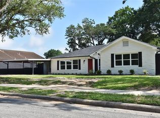5027 Briscoe St, Houston, TX 77033