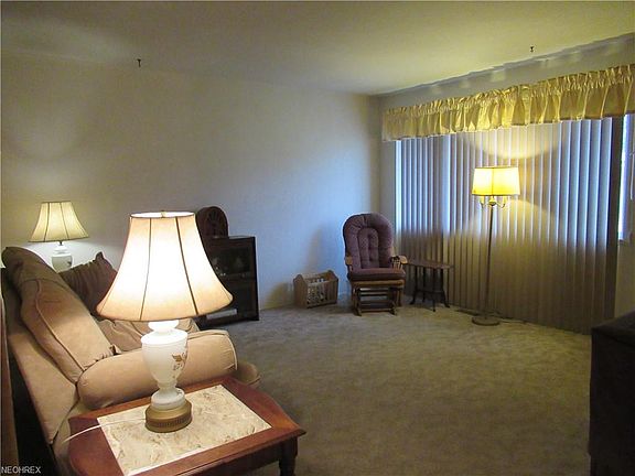 2nd image of 309 Birch Hill Dr