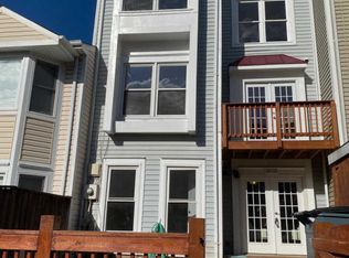 6012 Sunset Ridge Ct, Centreville, VA 20121